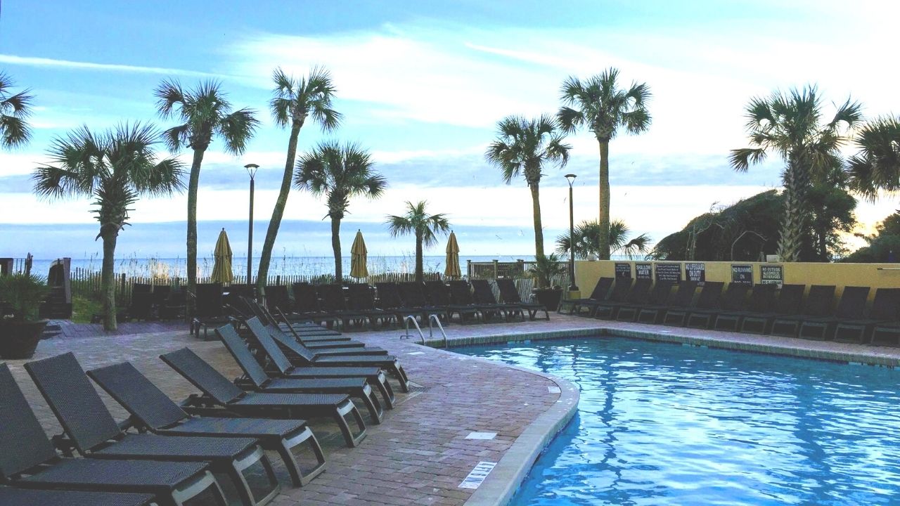 Oceanfront pool and chairs