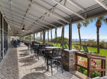 Cafe Du Port Outside Seating