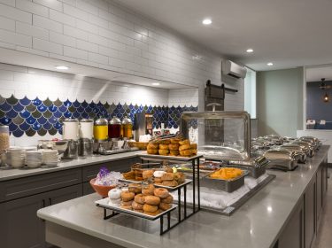 Ocean Reef Cafe Du Port Overview