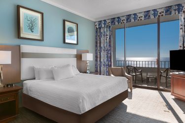 Ocean Reef - Oceanfront King Spa Suite