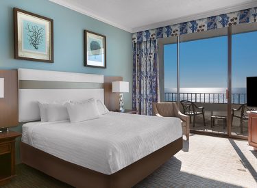 Ocean Reef - Oceanfront King Spa Suite