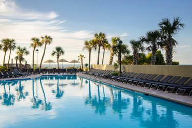 Ocean Reef Outdoor Oceanfront Pool